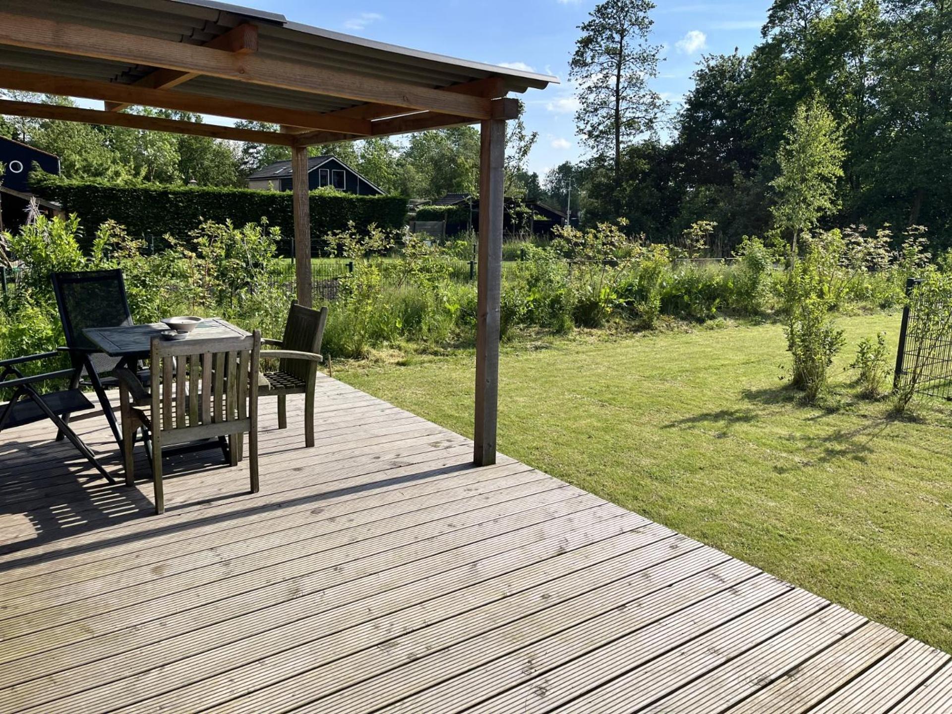 Vrijstaand Chalet Met Veel Buitenruimte En Veranda Zuid-Scharwoude Екстериор снимка
